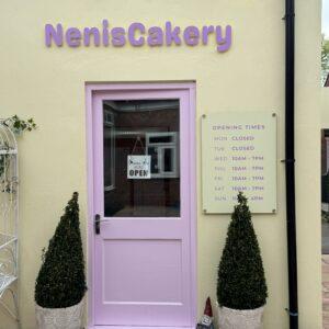 Shopfront of NenisCakery
